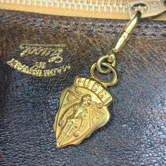 GUCCI AUTHENTIC VINTAGE MONOGRAMMED PURSE - Picture 6 of 10